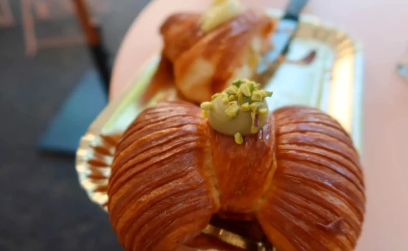 Treccia con Crema al Pistacchio